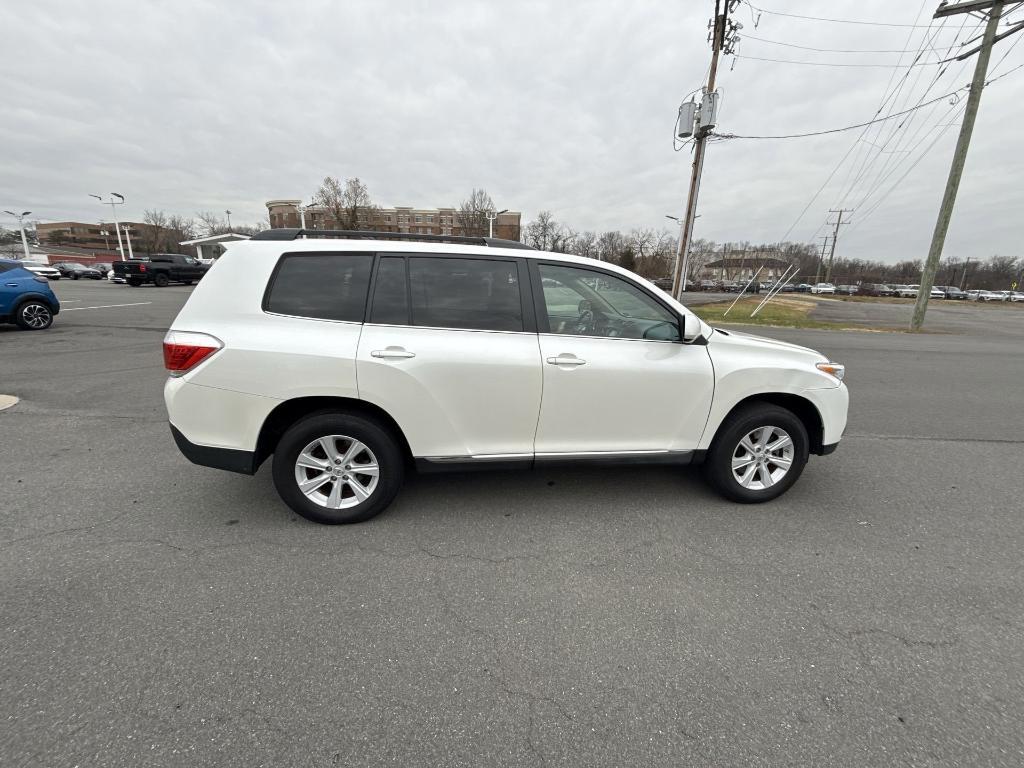 used 2013 Toyota Highlander car, priced at $13,585