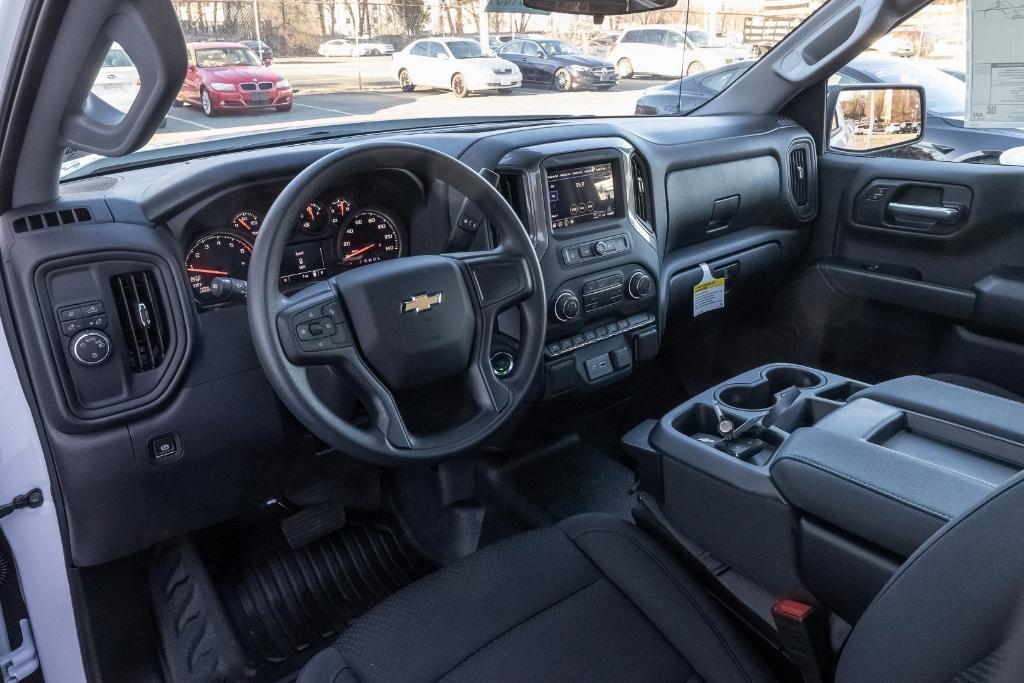 new 2025 Chevrolet Silverado 1500 car, priced at $33,980