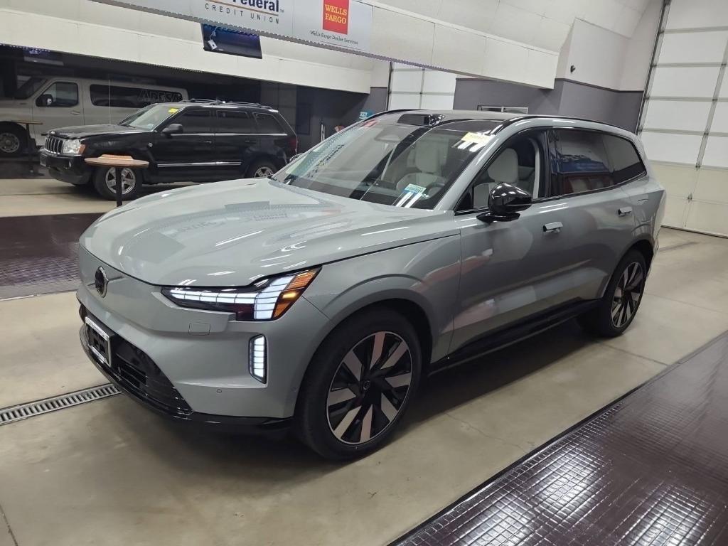 used 2025 Volvo EX90 car, priced at $67,654