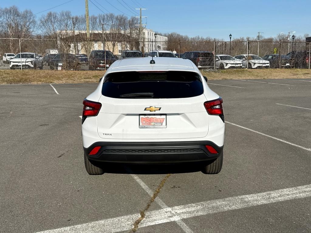 new 2025 Chevrolet Trax car, priced at $20,445