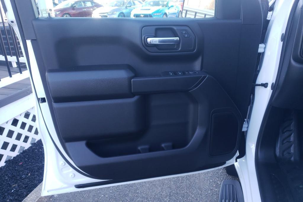 new 2024 Chevrolet Silverado 1500 car, priced at $39,999