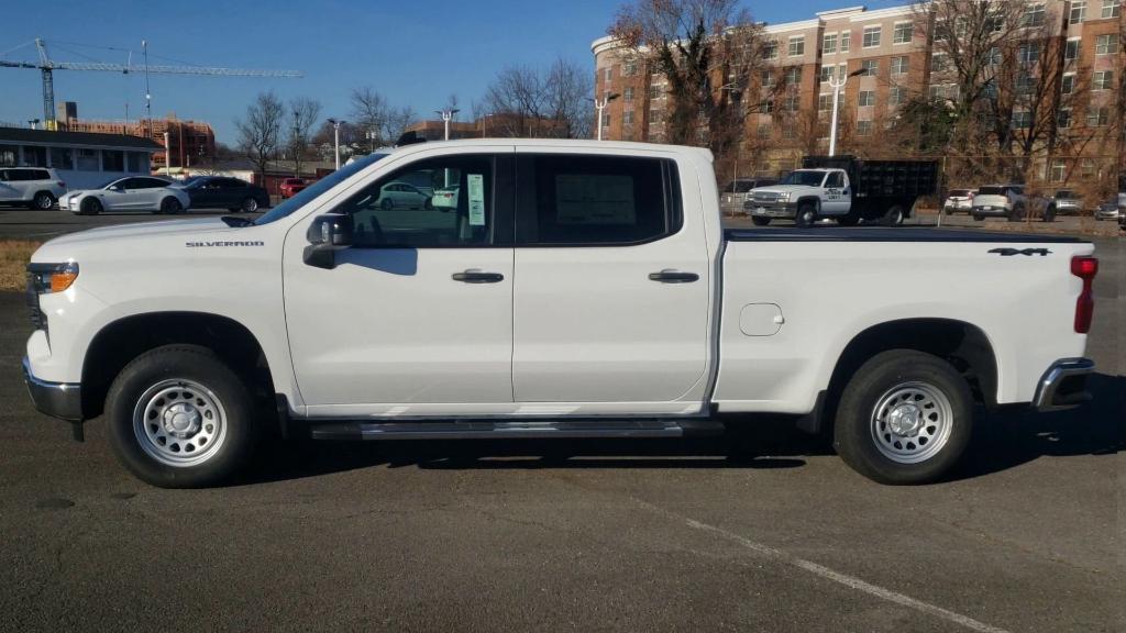 new 2024 Chevrolet Silverado 1500 car, priced at $40,495