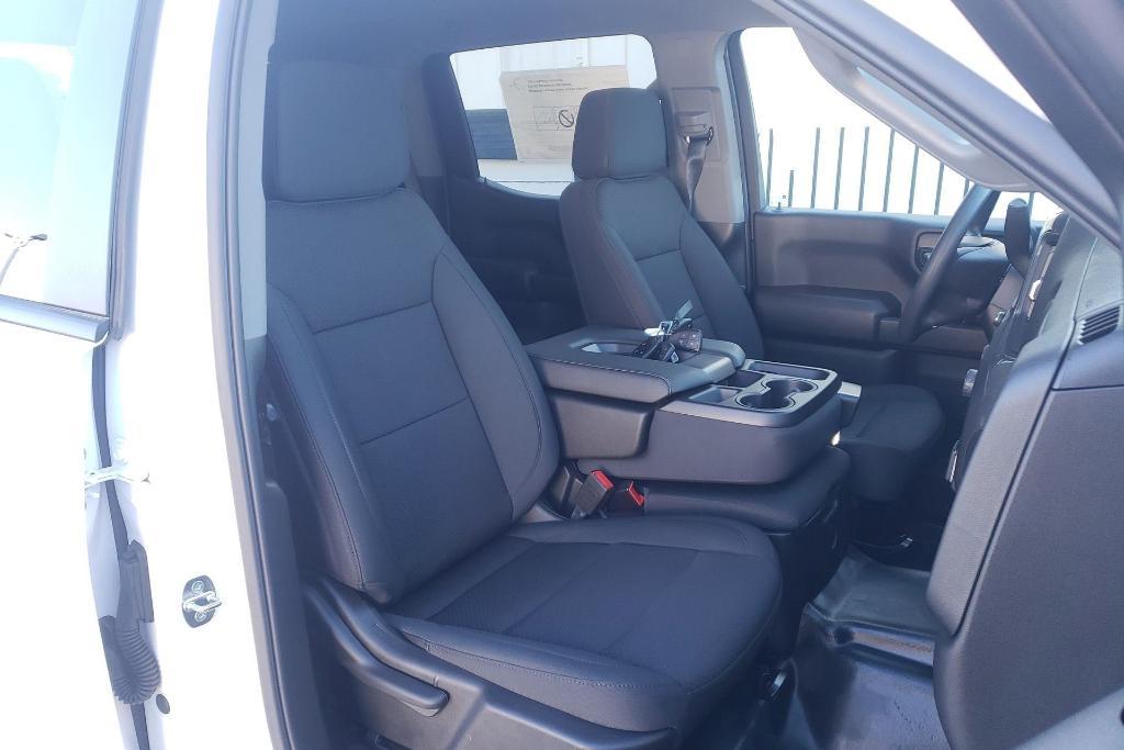 new 2024 Chevrolet Silverado 1500 car, priced at $39,999