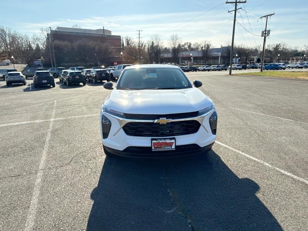 new 2025 Chevrolet Trax car, priced at $20,445