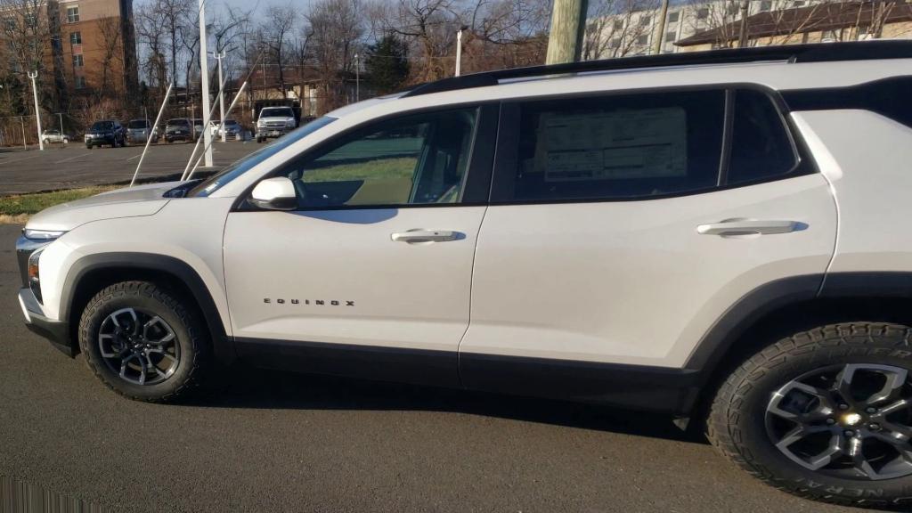 new 2025 Chevrolet Equinox car, priced at $38,674