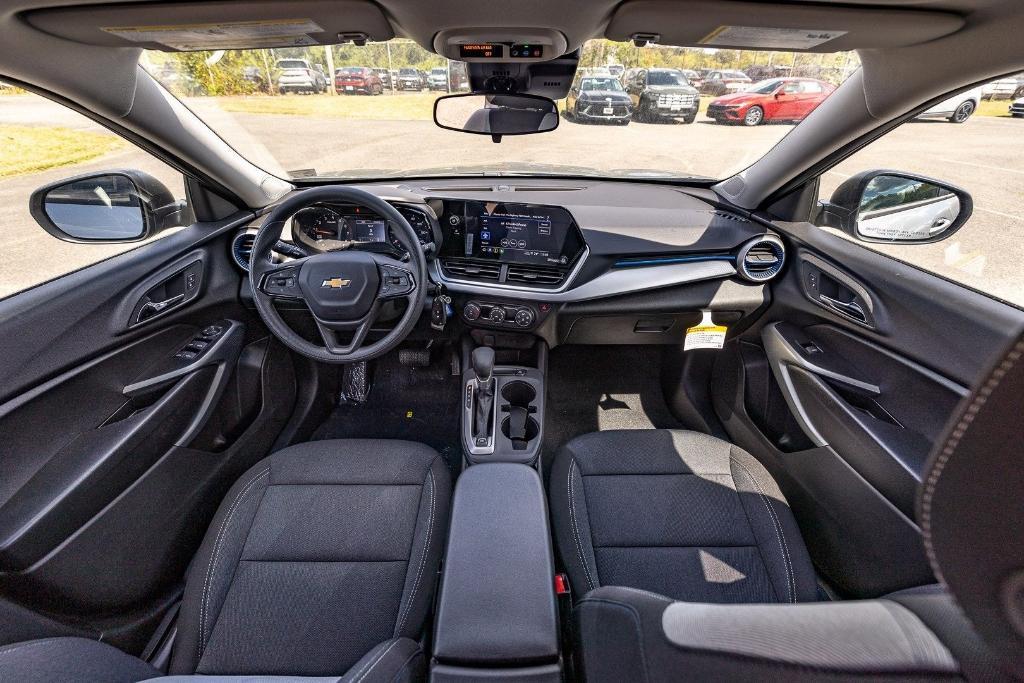 new 2025 Chevrolet Trax car, priced at $20,890