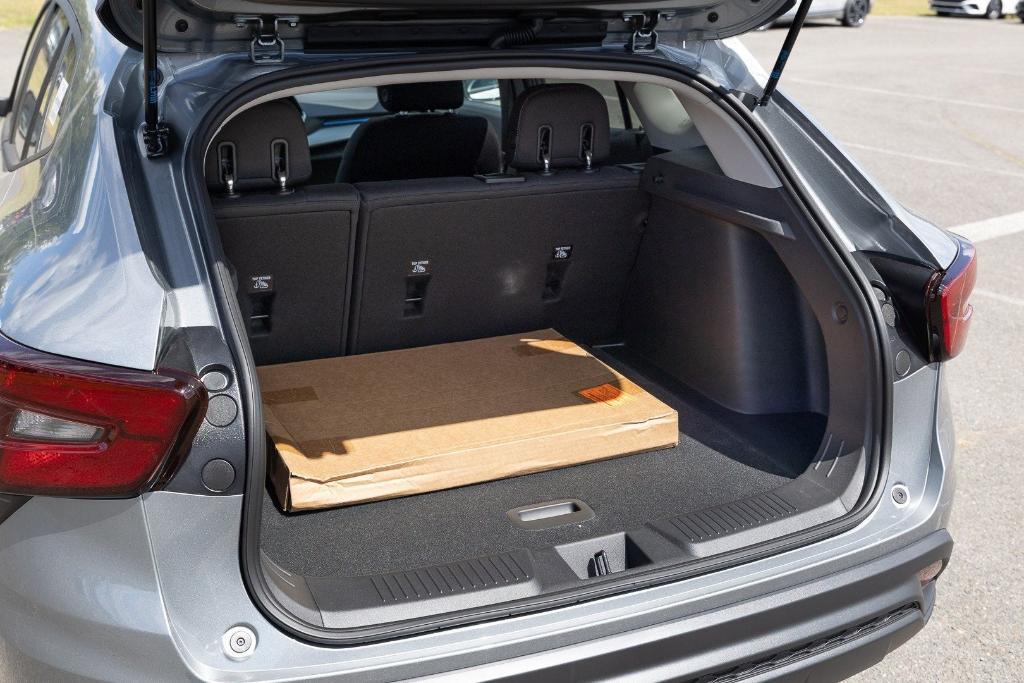 new 2025 Chevrolet Trax car, priced at $20,890