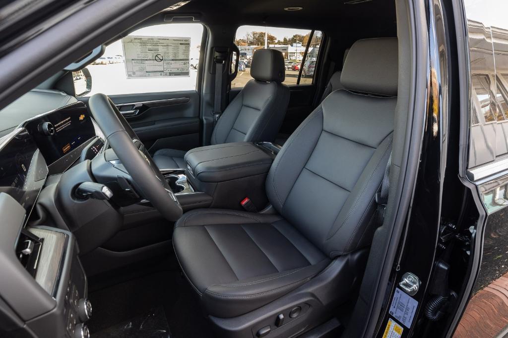 new 2026 Chevrolet Suburban car, priced at $73,000