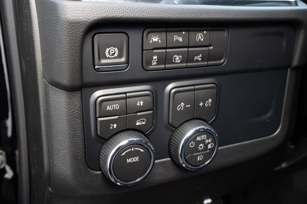 new 2026 Chevrolet Suburban car, priced at $73,000