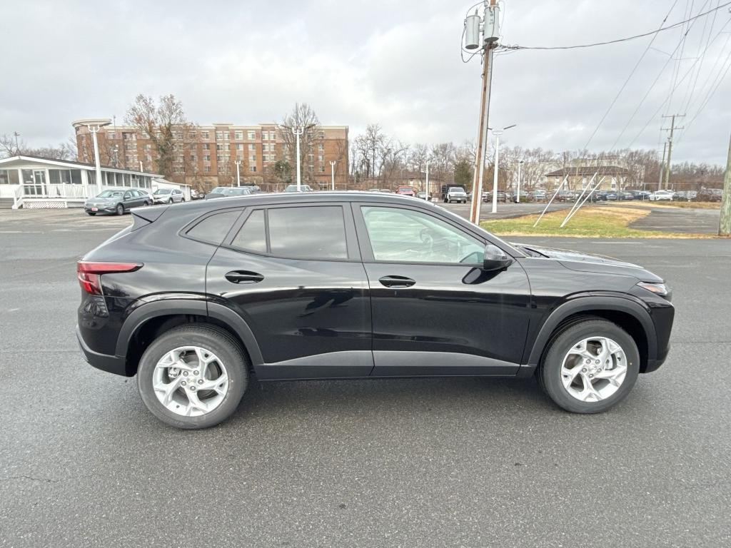 new 2024 Chevrolet Trax car, priced at $20,384