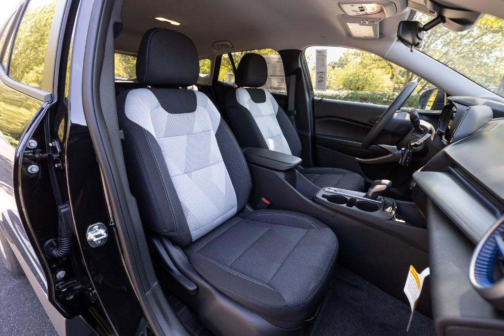 new 2025 Chevrolet Trax car, priced at $21,055