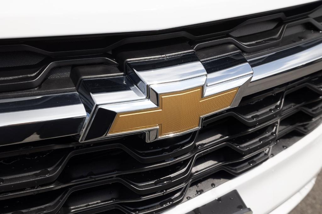 new 2025 Chevrolet Trax car, priced at $22,282
