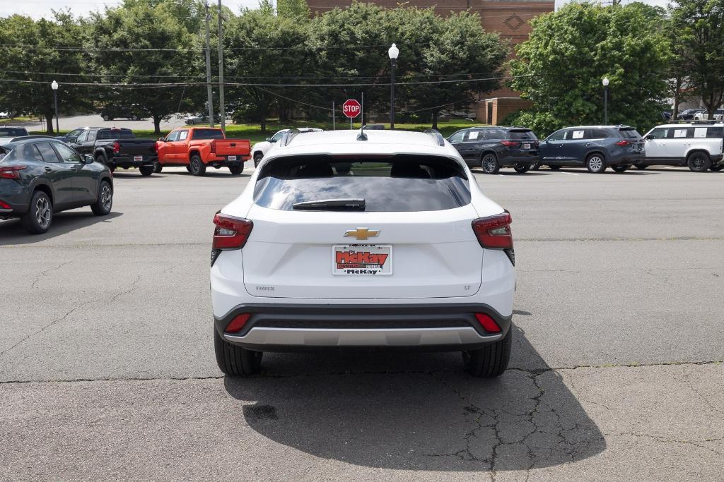 new 2025 Chevrolet Trax car, priced at $22,282