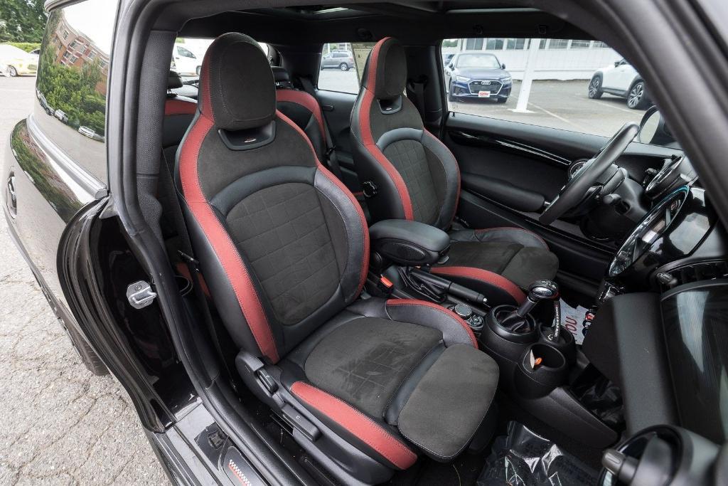 used 2019 MINI Hardtop car, priced at $20,500
