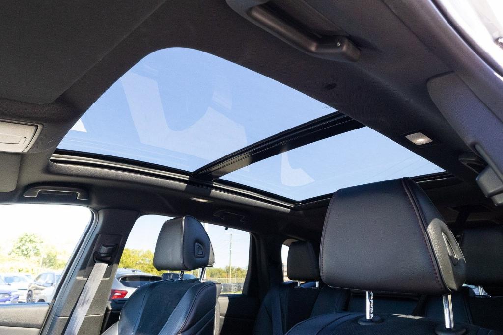 used 2023 Acura MDX car, priced at $44,000