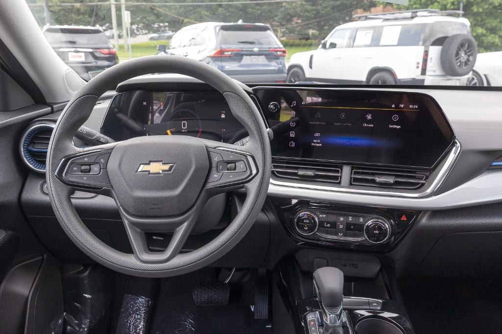 new 2025 Chevrolet Trax car, priced at $24,095
