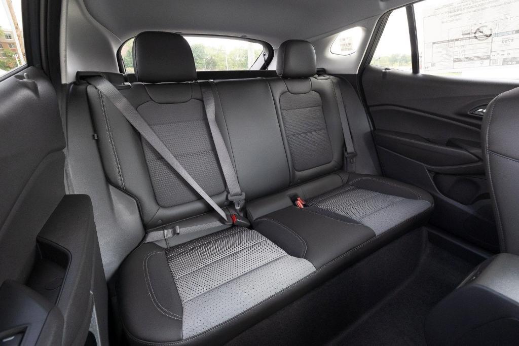 new 2025 Chevrolet Trax car, priced at $22,042