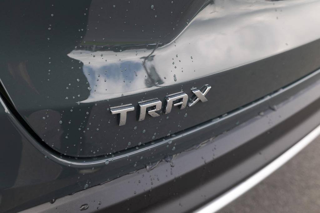 new 2025 Chevrolet Trax car, priced at $22,042