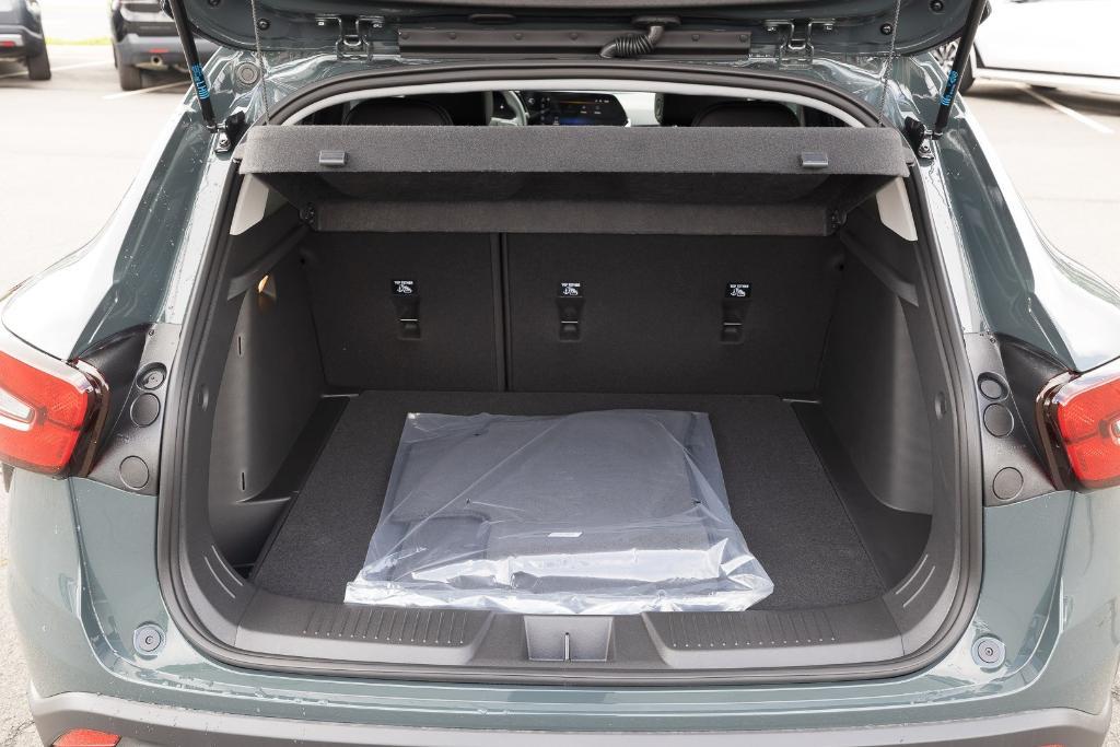 new 2025 Chevrolet Trax car, priced at $24,095