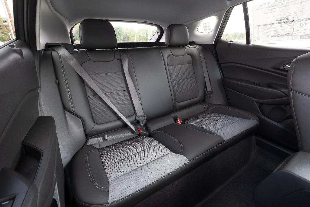 new 2025 Chevrolet Trax car, priced at $24,095