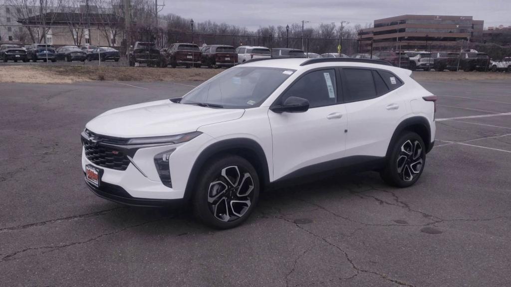 new 2025 Chevrolet Trax car, priced at $25,290