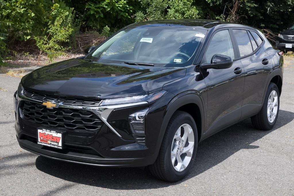 new 2025 Chevrolet Trax car, priced at $21,835