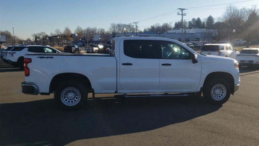 new 2024 Chevrolet Silverado 1500 car, priced at $40,495