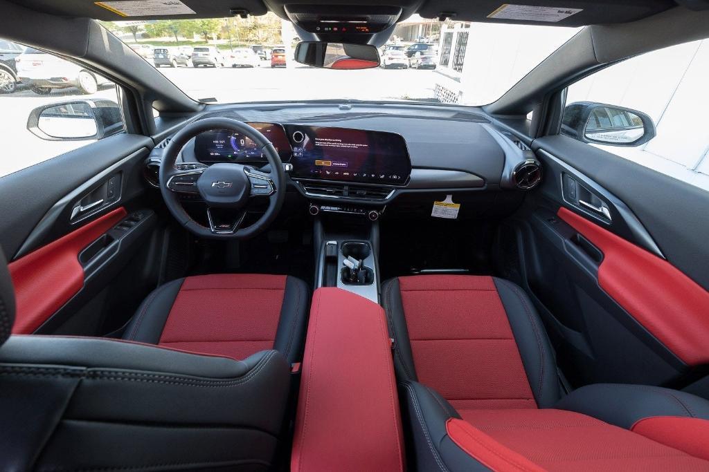 new 2025 Chevrolet Equinox EV car, priced at $38,056
