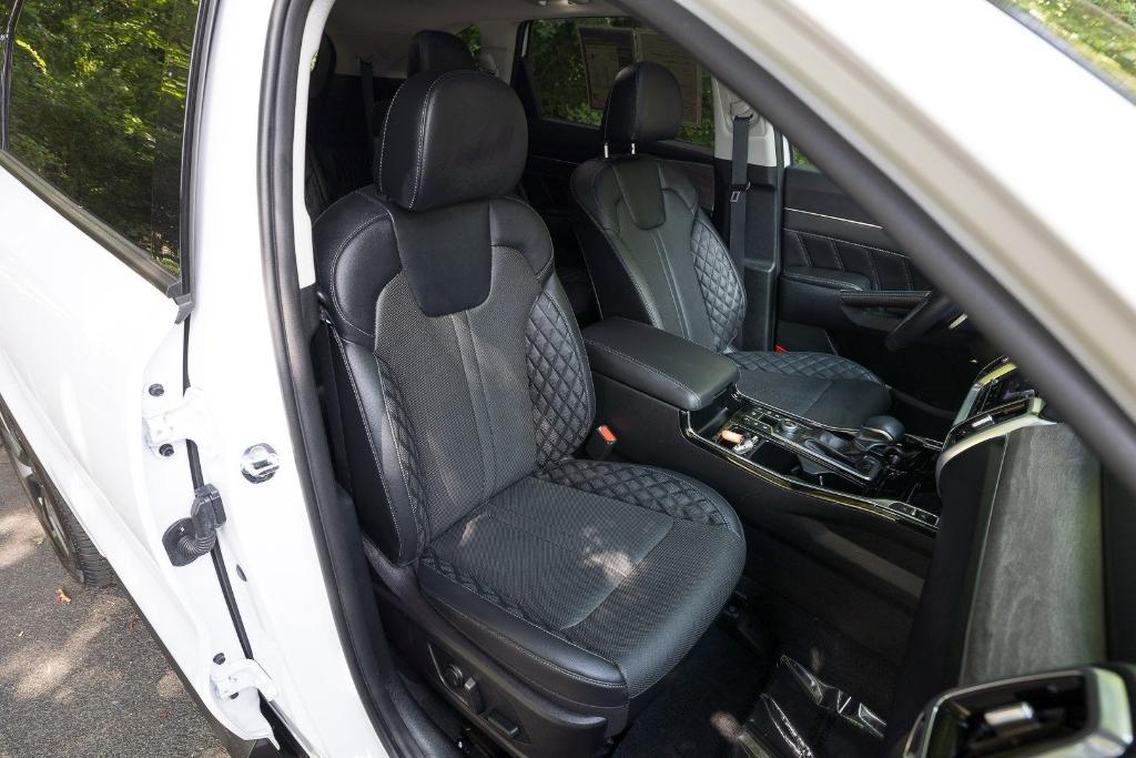 used 2022 Kia Sorento car, priced at $30,000