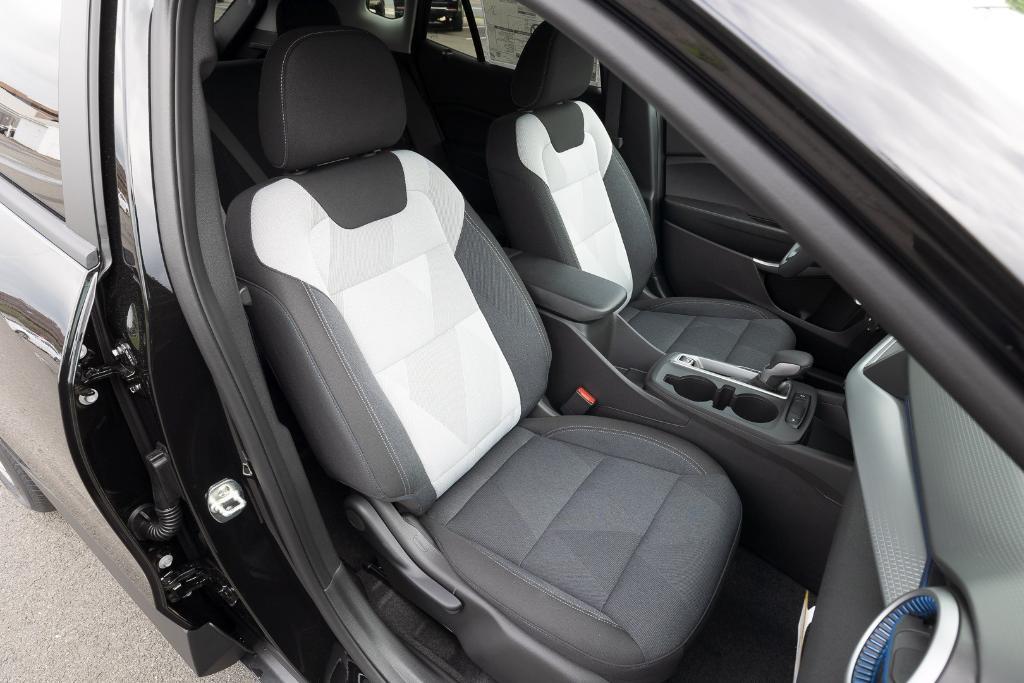 new 2025 Chevrolet Trax car, priced at $20,452
