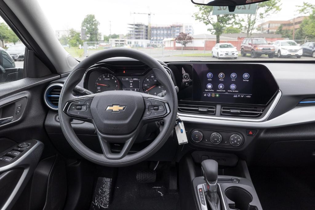 new 2025 Chevrolet Trax car, priced at $20,452