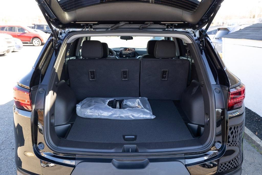 new 2025 Chevrolet Blazer car, priced at $36,180