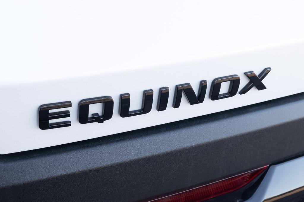 new 2025 Chevrolet Equinox car, priced at $35,674