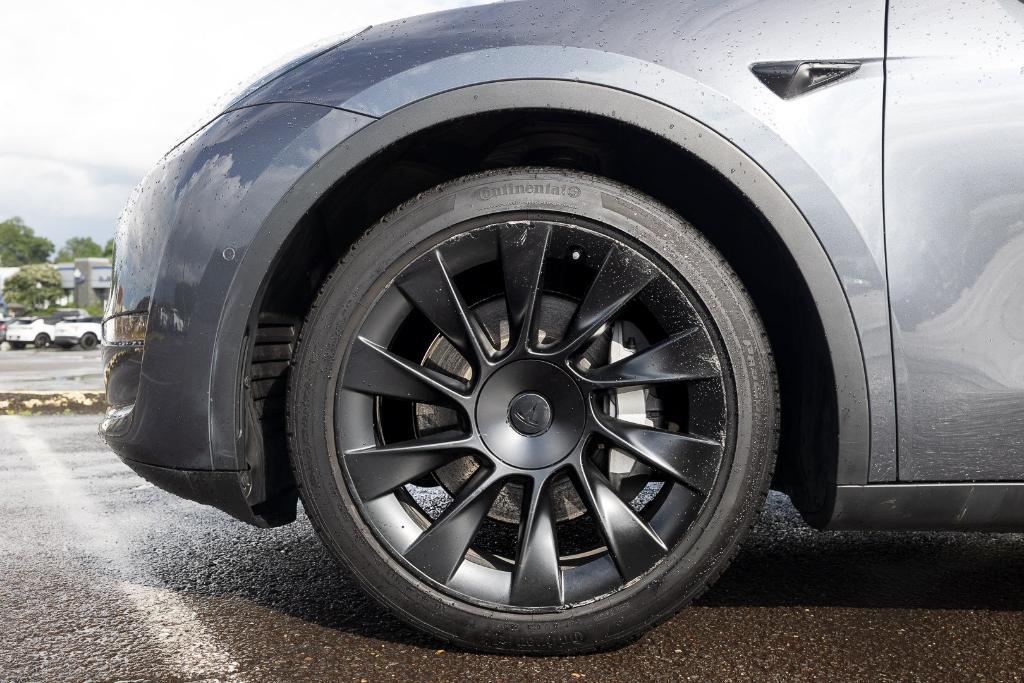 used 2021 Tesla Model Y car, priced at $27,000