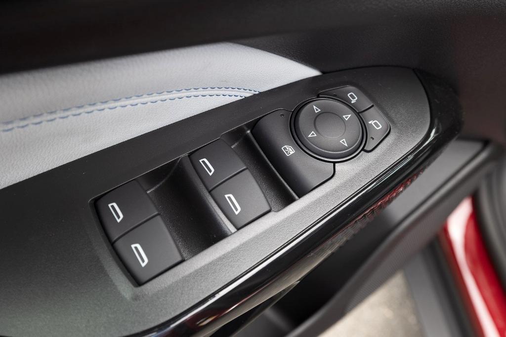 new 2025 Chevrolet Trax car, priced at $22,132