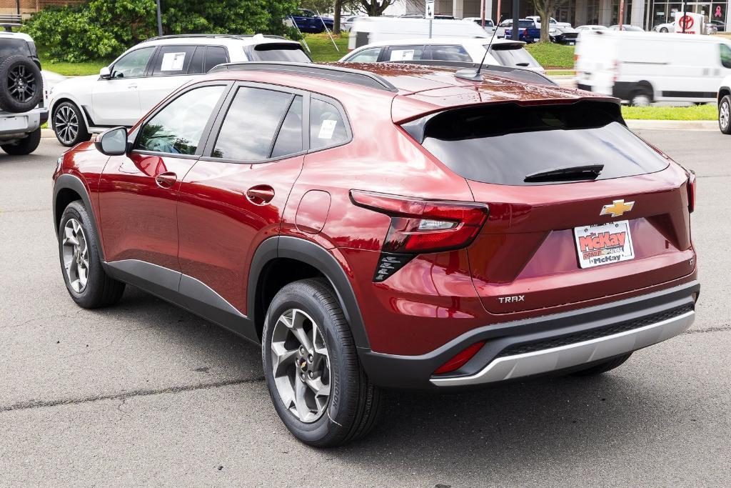 new 2025 Chevrolet Trax car, priced at $22,132