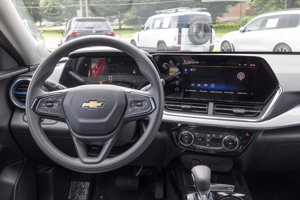 new 2025 Chevrolet Trax car, priced at $22,132