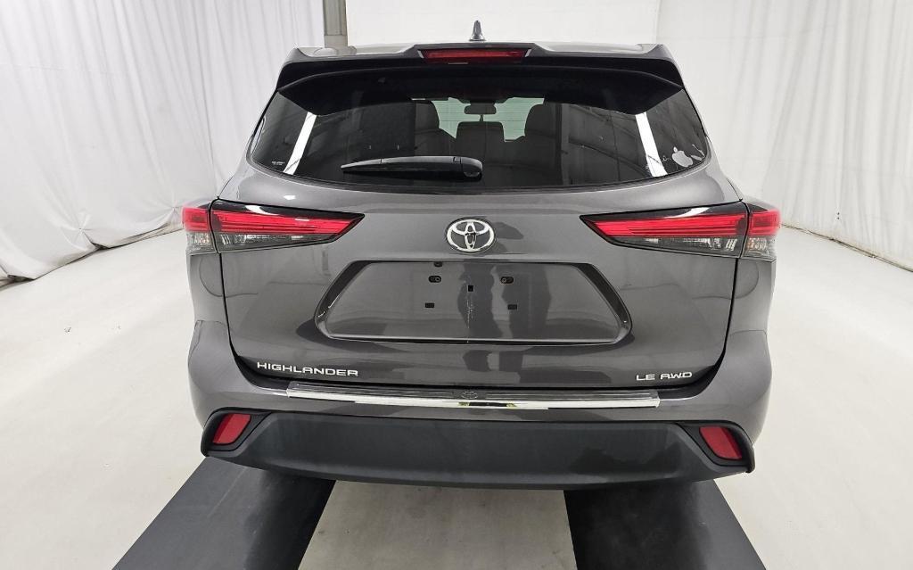 used 2021 Toyota Highlander car, priced at $29,988