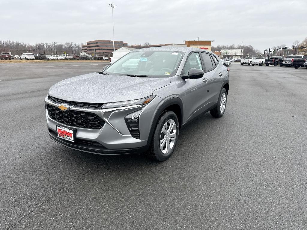 new 2025 Chevrolet Trax car, priced at $20,445