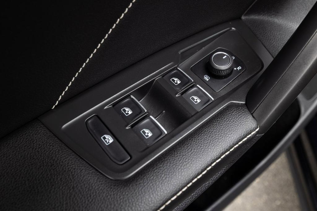 used 2022 Volkswagen Tiguan car, priced at $18,600