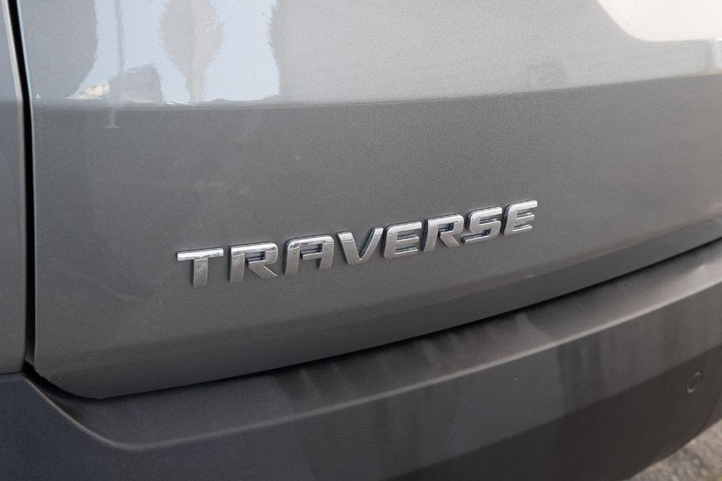 used 2023 Chevrolet Traverse car, priced at $29,000