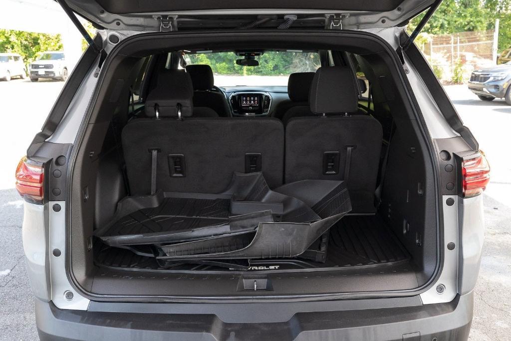 used 2023 Chevrolet Traverse car, priced at $29,000