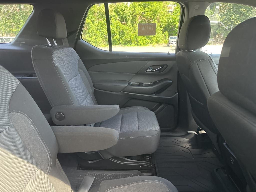 used 2023 Chevrolet Traverse car, priced at $30,000