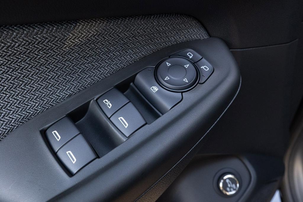 new 2026 Chevrolet TrailBlazer car, priced at $28,000