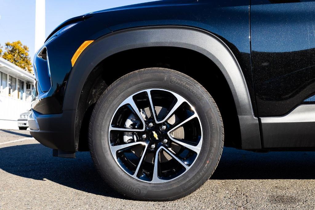 new 2026 Chevrolet TrailBlazer car, priced at $28,000