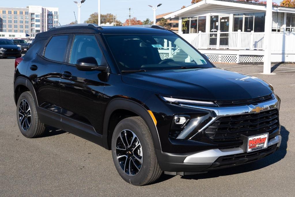 new 2026 Chevrolet TrailBlazer car, priced at $28,000