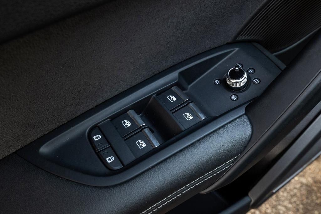 used 2023 Audi SQ5 car, priced at $40,000