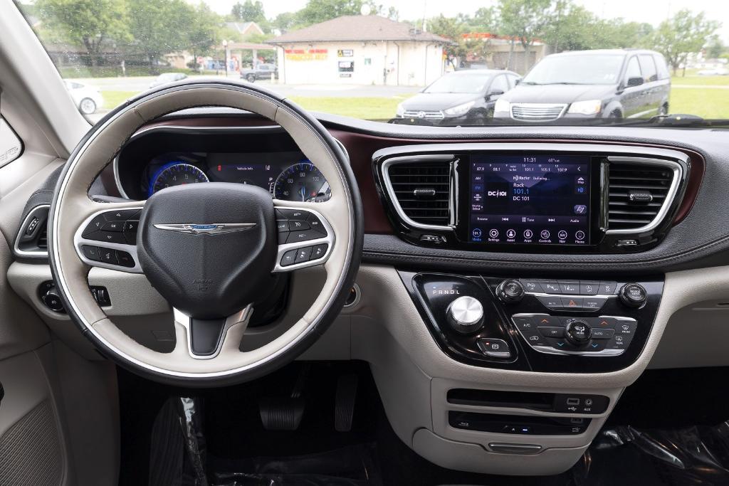 used 2018 Chrysler Pacifica car, priced at $15,984