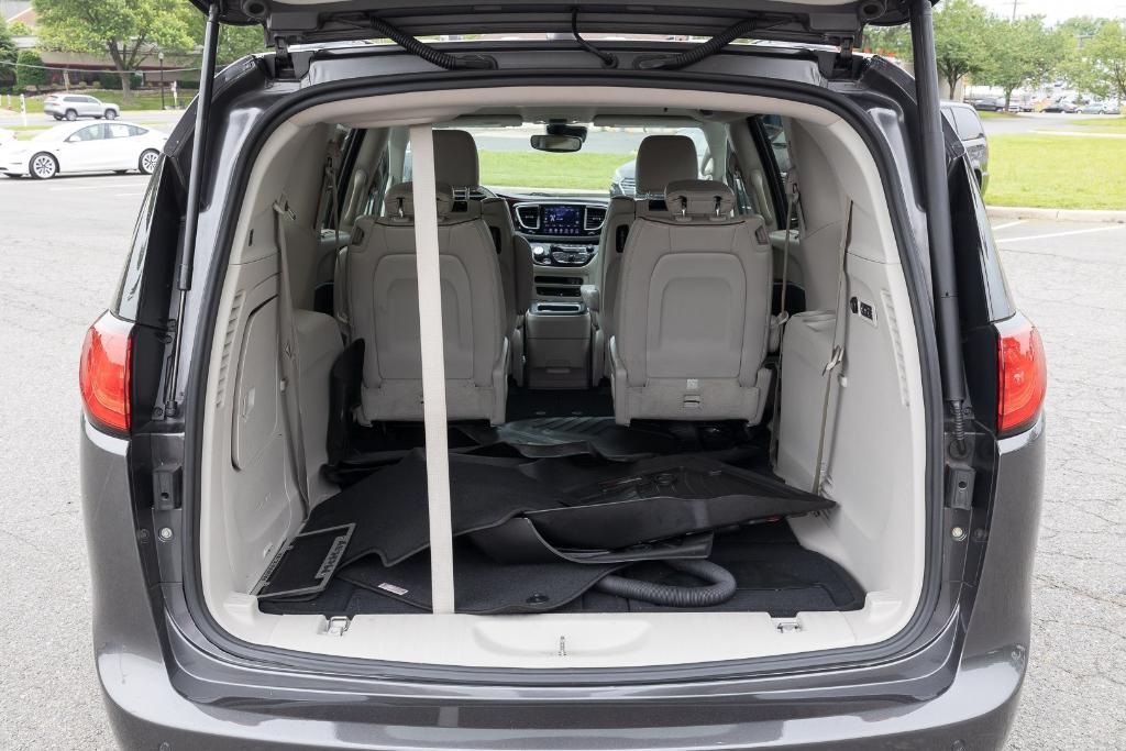 used 2018 Chrysler Pacifica car, priced at $15,984