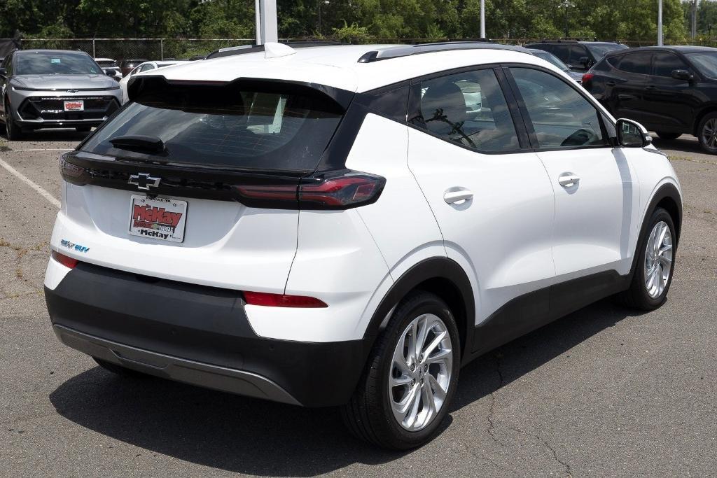 used 2022 Chevrolet Bolt EUV car, priced at $18,400